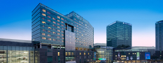 영등포 타임스퀘어에 위치한 코트야드 메리어트 서울 타임스퀘어 호텔이 '원더풀 돌잔치 페어'를 개최한다. 돌잔치 준비에 필요한 모든 업체 상담과 예약을 한 자리에서 한 번에 할 수 있는 이벤트다. 2월 10일 오전 11시부터 오후 6시까지 갖는다. 코트야드 메리어트 서울 타임스퀘어 호텔 제공